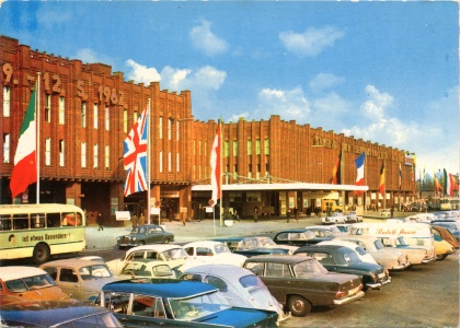 Postkarte 'Köln am Rhein Messehallen/Haupteingang'
